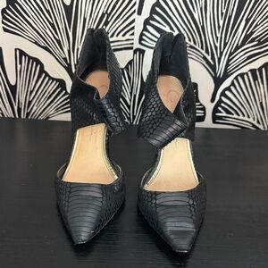 Jessica Simpson Black Snakeskin Heels